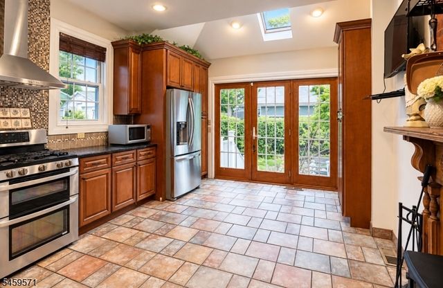 78 Personette Ave, Verona Twp., NJ 07044