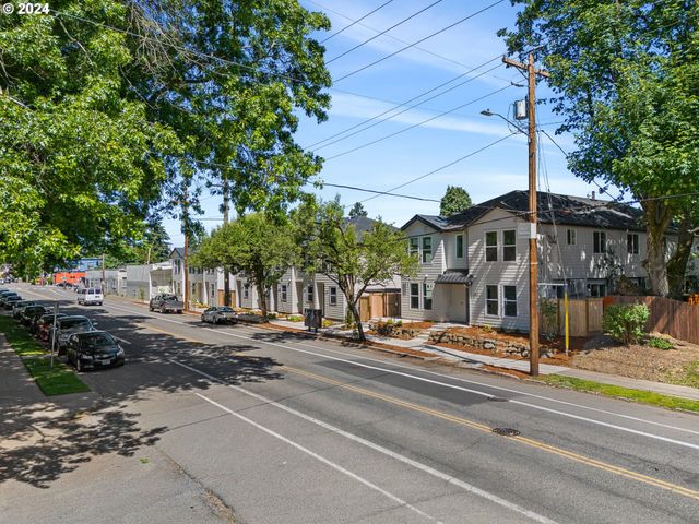 6649 N Fessenden St, Portland, OR 97203