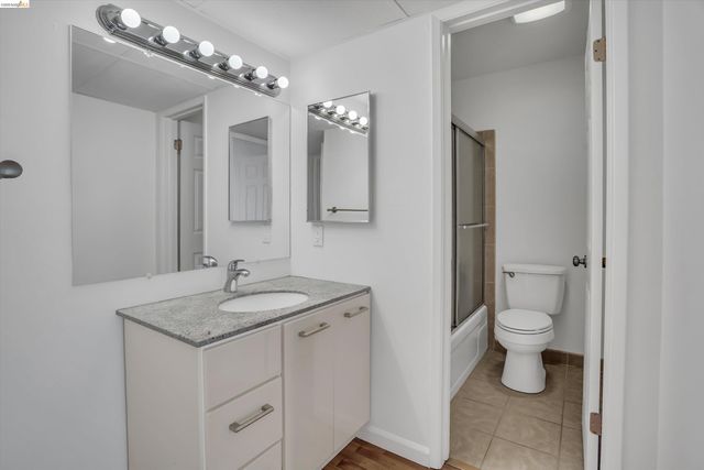 490 N Civic Dr 409, Walnut Creek, CA 94596