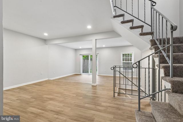 7937 BETHELEN WOODS LN, Springfield, VA 22153