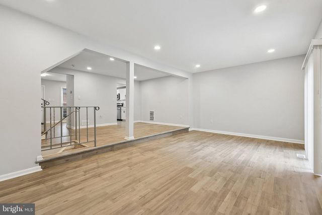 7937 BETHELEN WOODS LN, Springfield, VA 22153