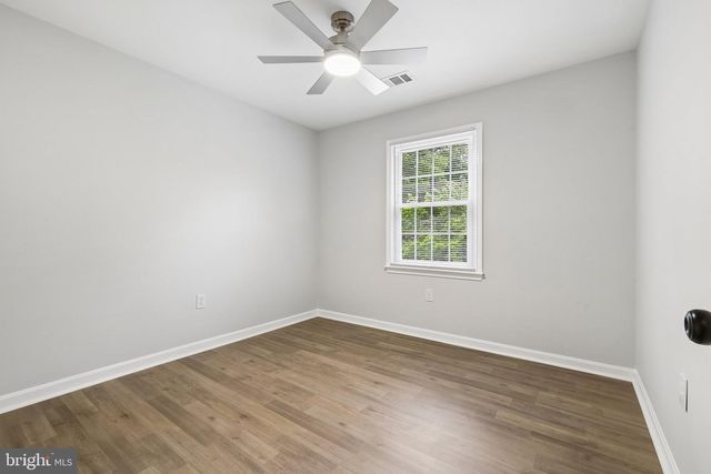 7937 BETHELEN WOODS LN, Springfield, VA 22153