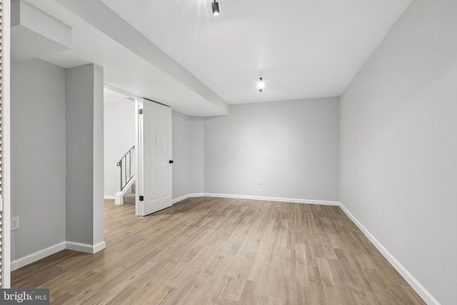 7937 BETHELEN WOODS LN, Springfield, VA 22153