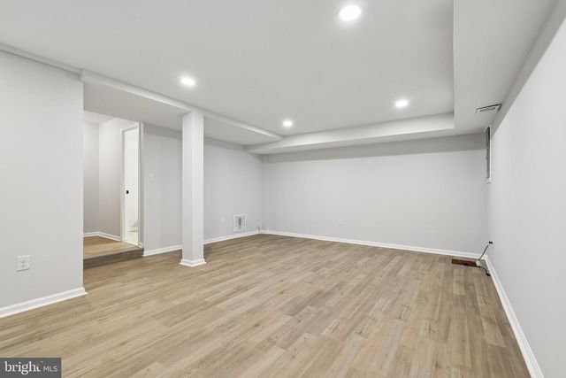 7937 BETHELEN WOODS LN, Springfield, VA 22153
