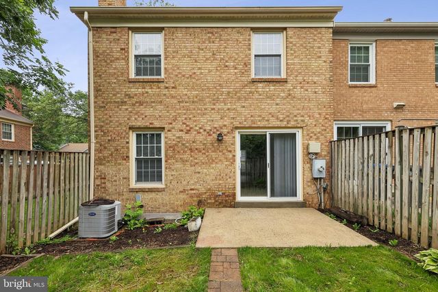 7937 BETHELEN WOODS LN, Springfield, VA 22153
