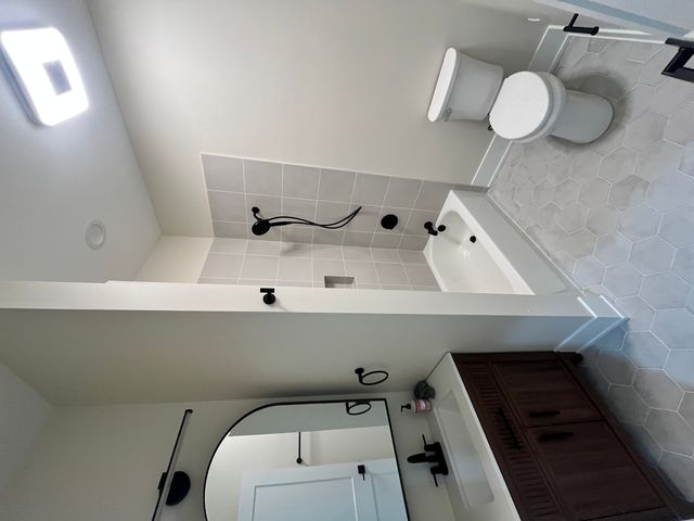 2129 W 18th Place 3, Chicago, IL 60608