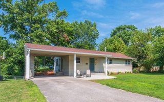 910 S Manor Road, Bloomington, IN 47401