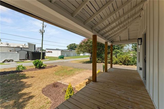 130 N Cass Street, Adairsville, GA 30103