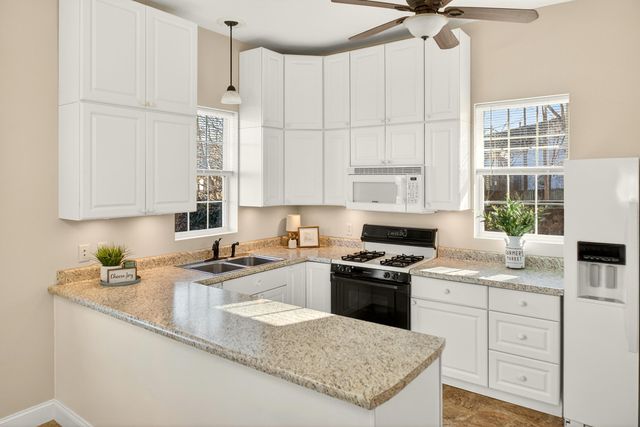 107 Riverside Drive 107 Riverside Drive, Piqua, OH 45356