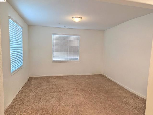 103 E Vince St, Mountain House, CA 95391