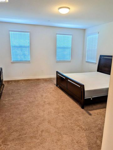 103 E Vince St, Mountain House, CA 95391