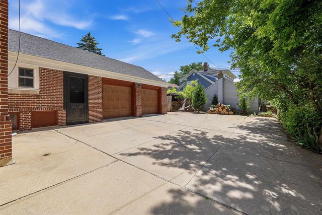 300 SHEBOYGAN STREET, Fond Du Lac, WI 54935