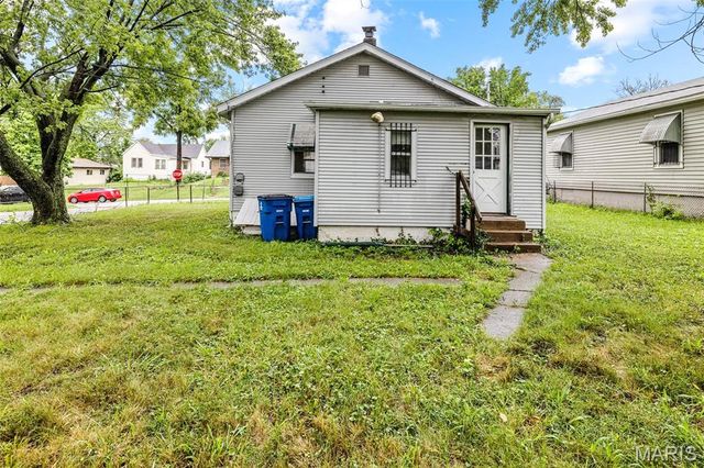6546 Joseph Avenue, St Louis, MO 63133