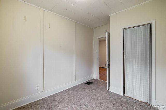 6546 Joseph Avenue, St Louis, MO 63133