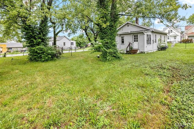 6546 Joseph Avenue, St Louis, MO 63133