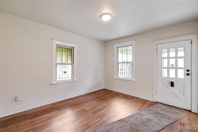 6546 Joseph Avenue, St Louis, MO 63133