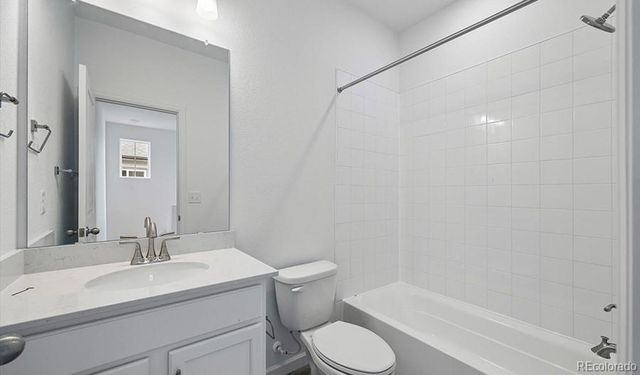 21411 E 67th Avenue, Aurora, CO 80019