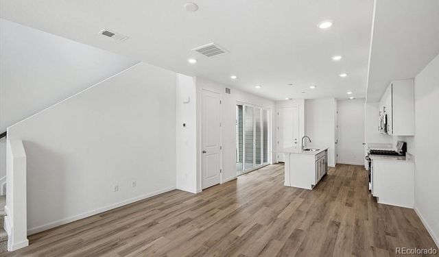 21411 E 67th Avenue, Aurora, CO 80019