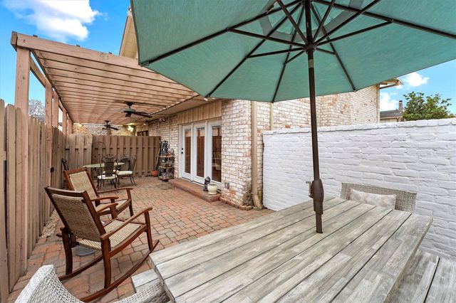 1953 Stoney Brook Drive 1953, Houston, TX 77063