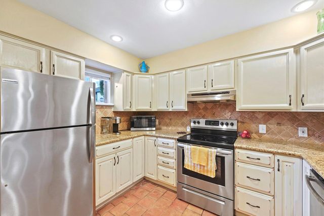 1953 Stoney Brook Drive 1953, Houston, TX 77063