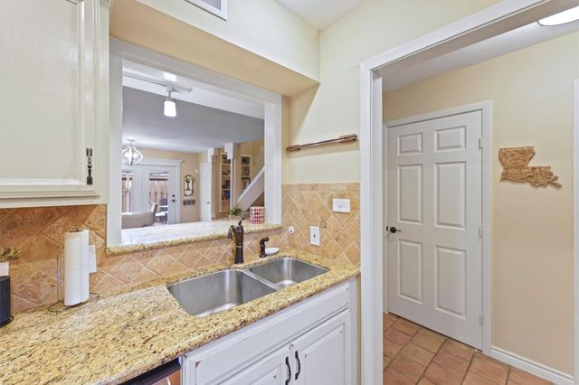 1953 Stoney Brook Drive 1953, Houston, TX 77063