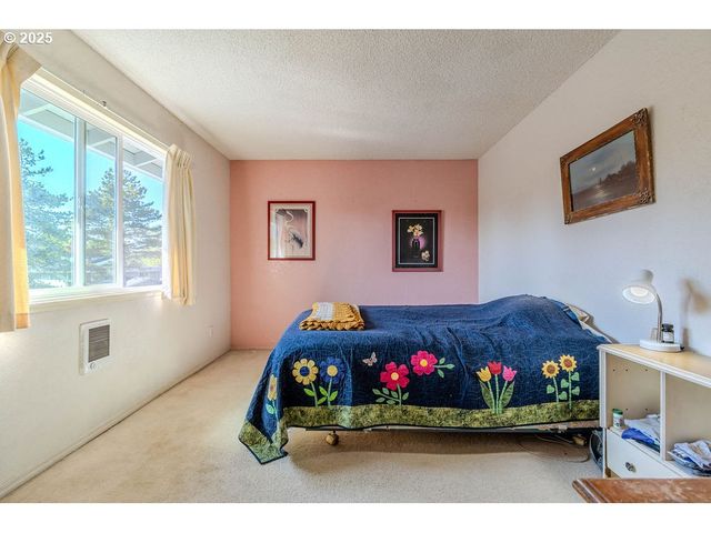 1538 Ne PAROPA Ct, Gresham, OR 97030
