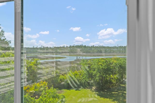 127 Drew Lane, Charleston, SC 29492