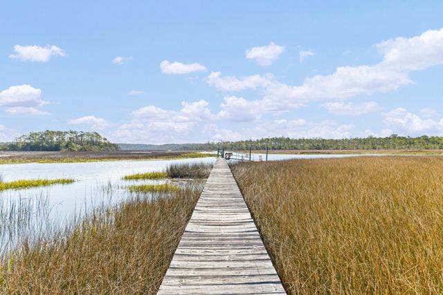 127 Drew Lane, Charleston, SC 29492
