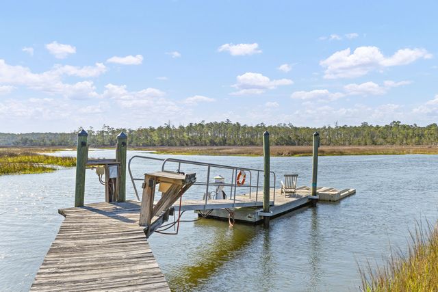 127 Drew Lane, Charleston, SC 29492