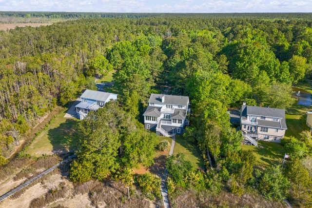 127 Drew Lane, Charleston, SC 29492