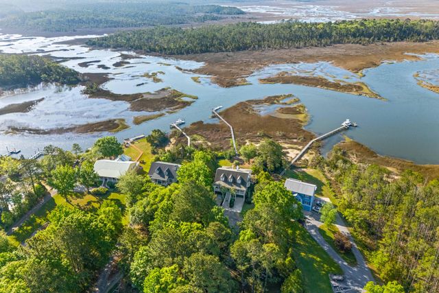 127 Drew Lane, Charleston, SC 29492