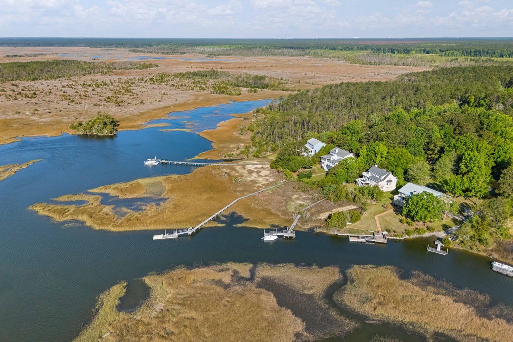 127 Drew Lane, Charleston, SC 29492