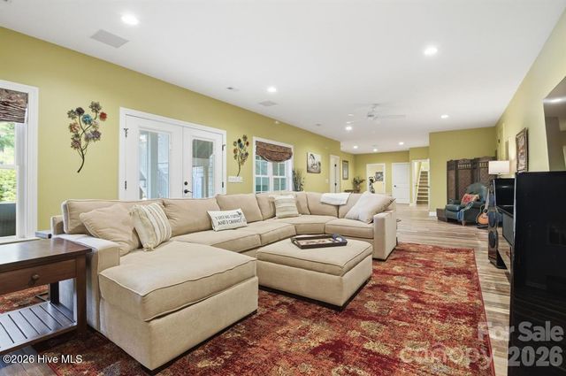 164 Saddle Ridge, West End, NC 27376