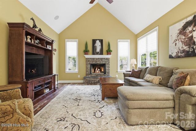 164 Saddle Ridge, West End, NC 27376