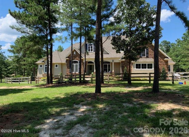 164 Saddle Ridge, West End, NC 27376