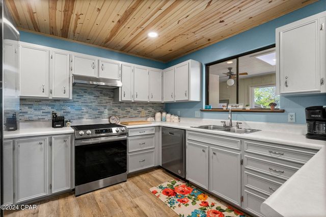806 S Longwood Circle, Panama City, FL 32405