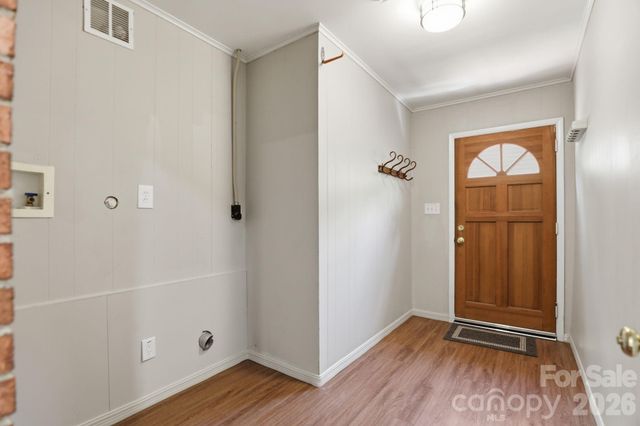 810 Brockbank Road, Charlotte, NC 28209