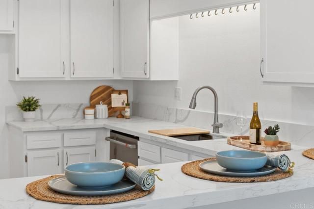 6901 QUAIL Place A, Carlsbad, CA 92009