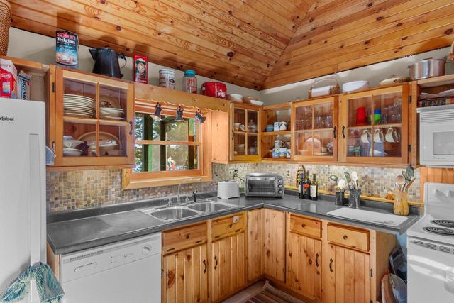W13490 S Pleasant ROAD, Westfield, WI 54964