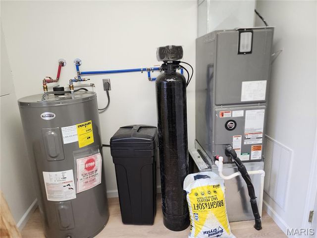 333 AA Hwy, Piedmont, MO 63957