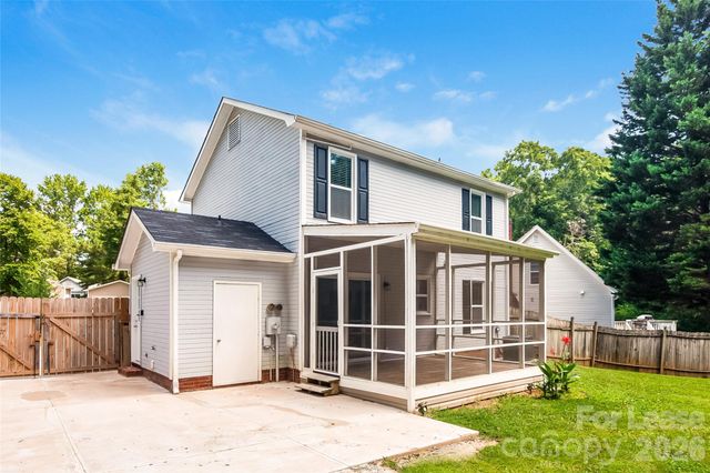 6305 Montezuma Trail, Charlotte, NC 28227