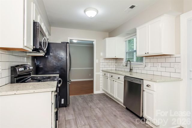 6305 Montezuma Trail, Charlotte, NC 28227