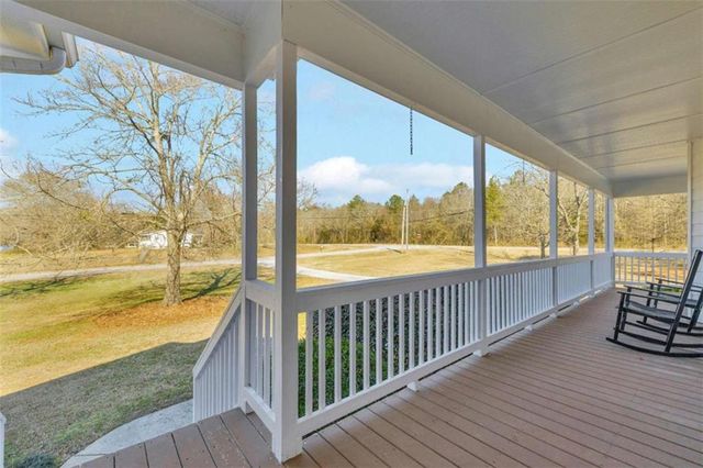 3020 Meadow Trail, Loganville, GA 30052