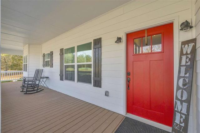 3020 Meadow Trail, Loganville, GA 30052