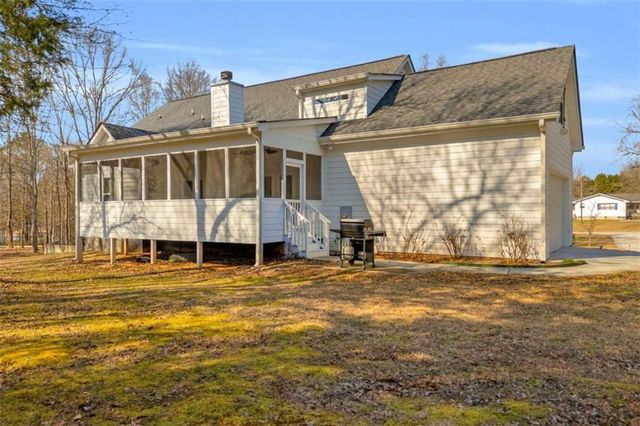 3020 Meadow Trail, Loganville, GA 30052