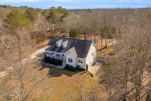 3020 Meadow Trail, Loganville, GA 30052