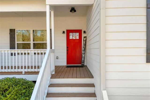 3020 Meadow Trail, Loganville, GA 30052