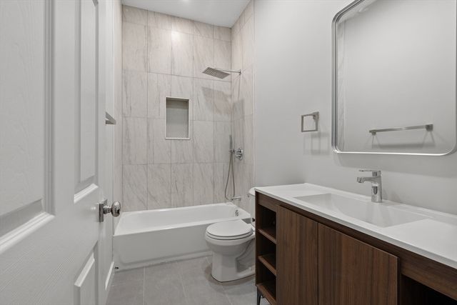 28 Hansborough St. four, Boston, MA 02124