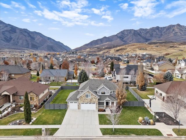 6043 N LARIAT LN, Mountain Green, UT 84050