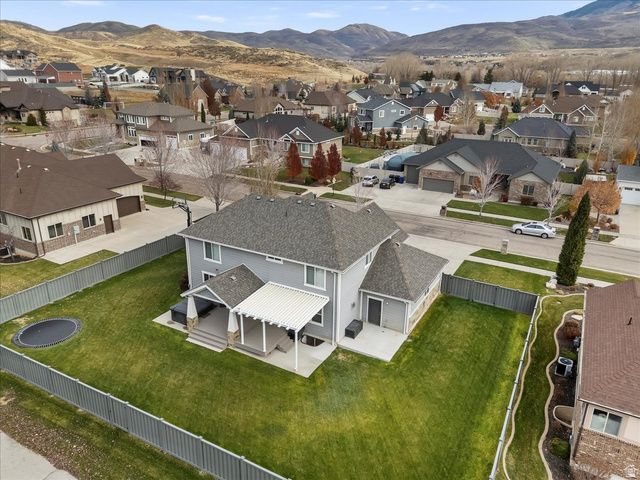 6043 N LARIAT LN, Mountain Green, UT 84050